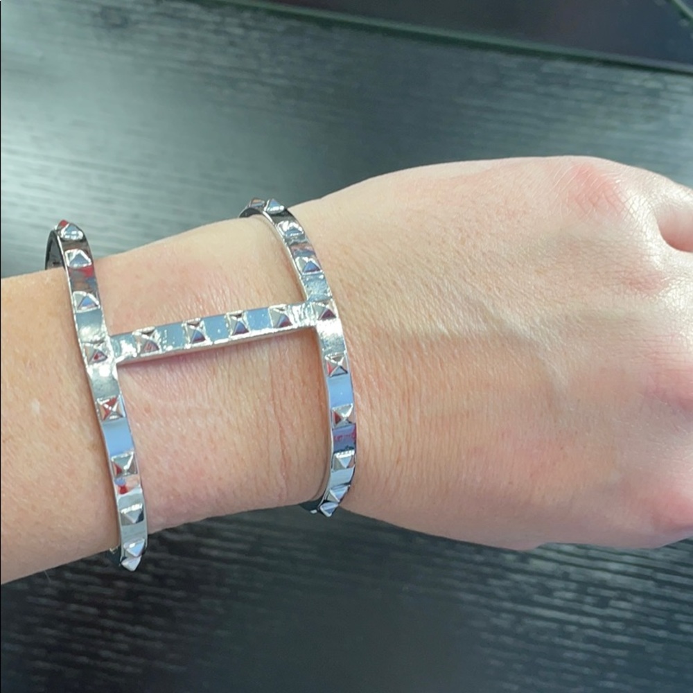 Silver Vince Camuto bracelet